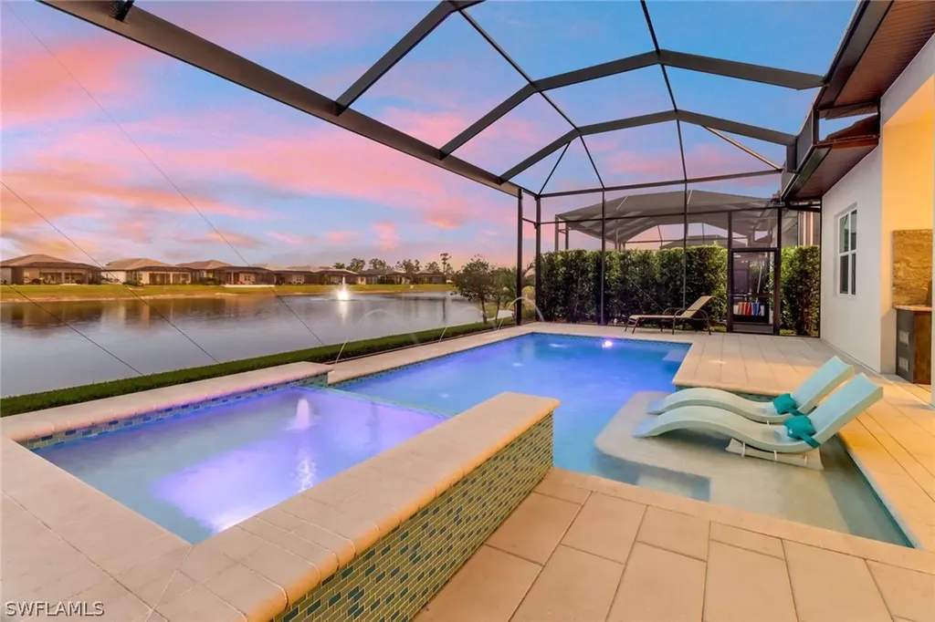 3753 Sapphire Cove Circle Naples FL 34114