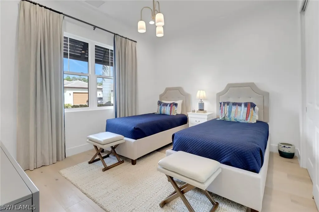 3753 Sapphire Cove Circle Naples FL 34114
