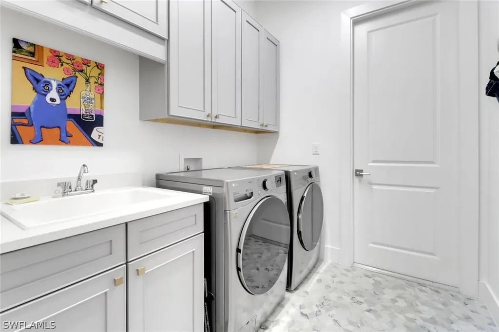3753 Sapphire Cove Circle Naples FL 34114