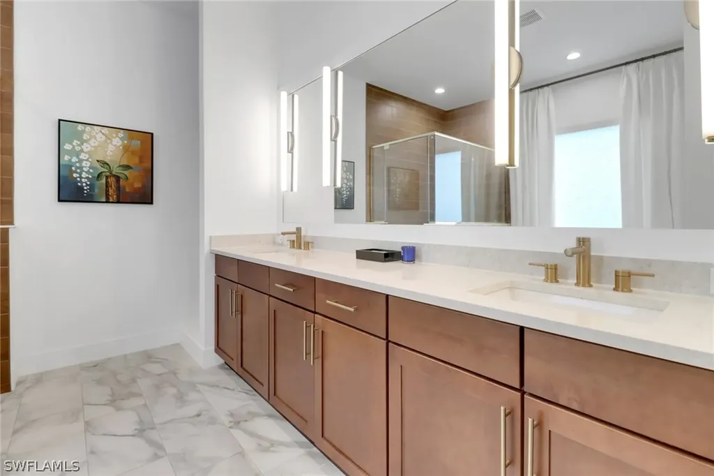 3753 Sapphire Cove Circle Naples FL 34114