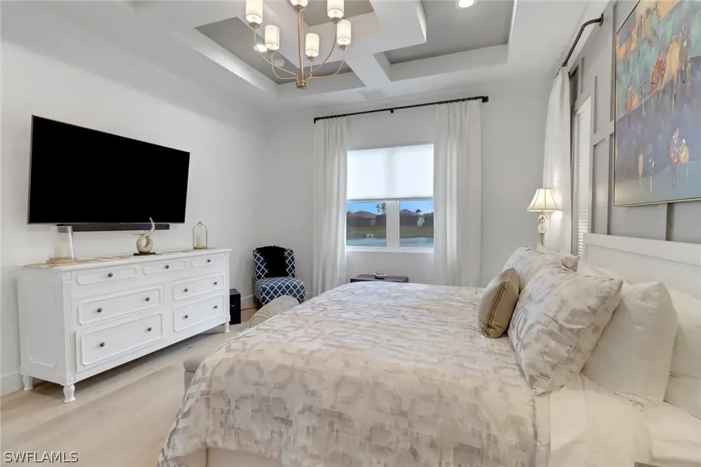 3753 Sapphire Cove Circle Naples FL 34114