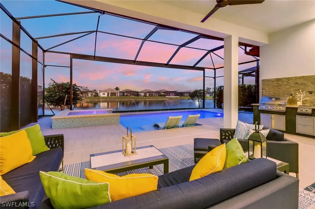 3753 Sapphire Cove Circle Naples FL 34114