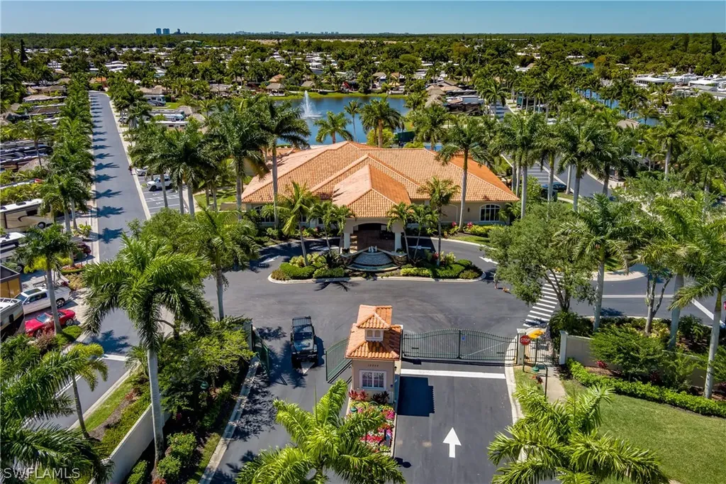 13403 Snook Circle Naples FL 34114