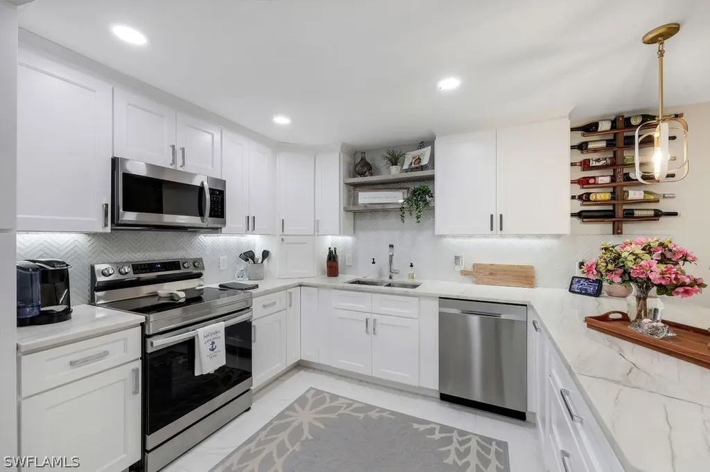 3333 Gulf Shore Boulevard N Naples FL 34103