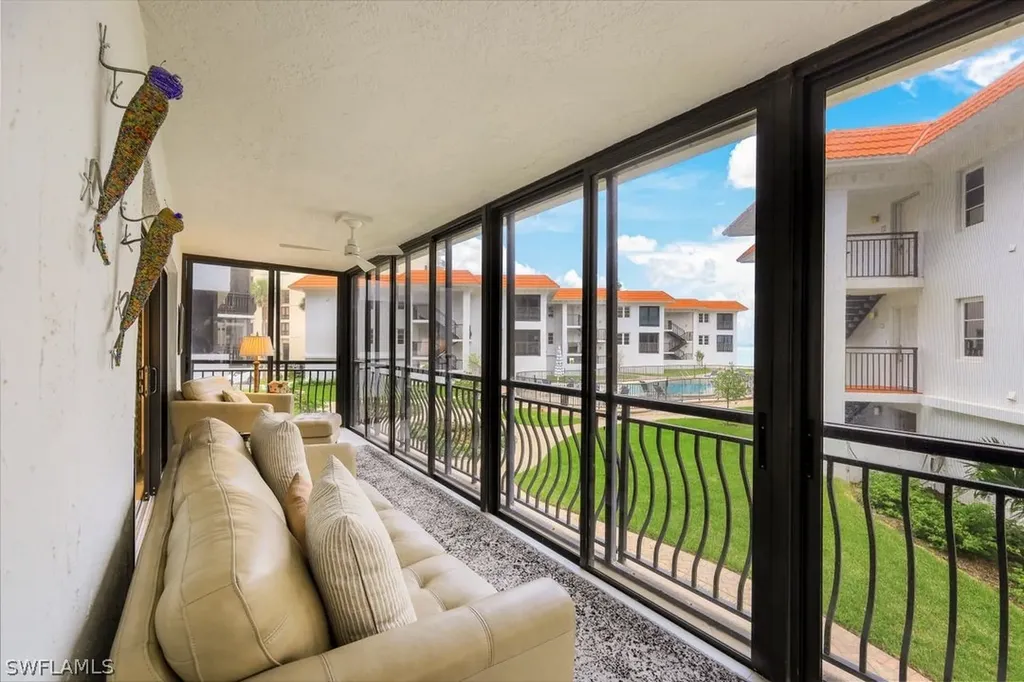 3333 Gulf Shore Boulevard N Naples FL 34103
