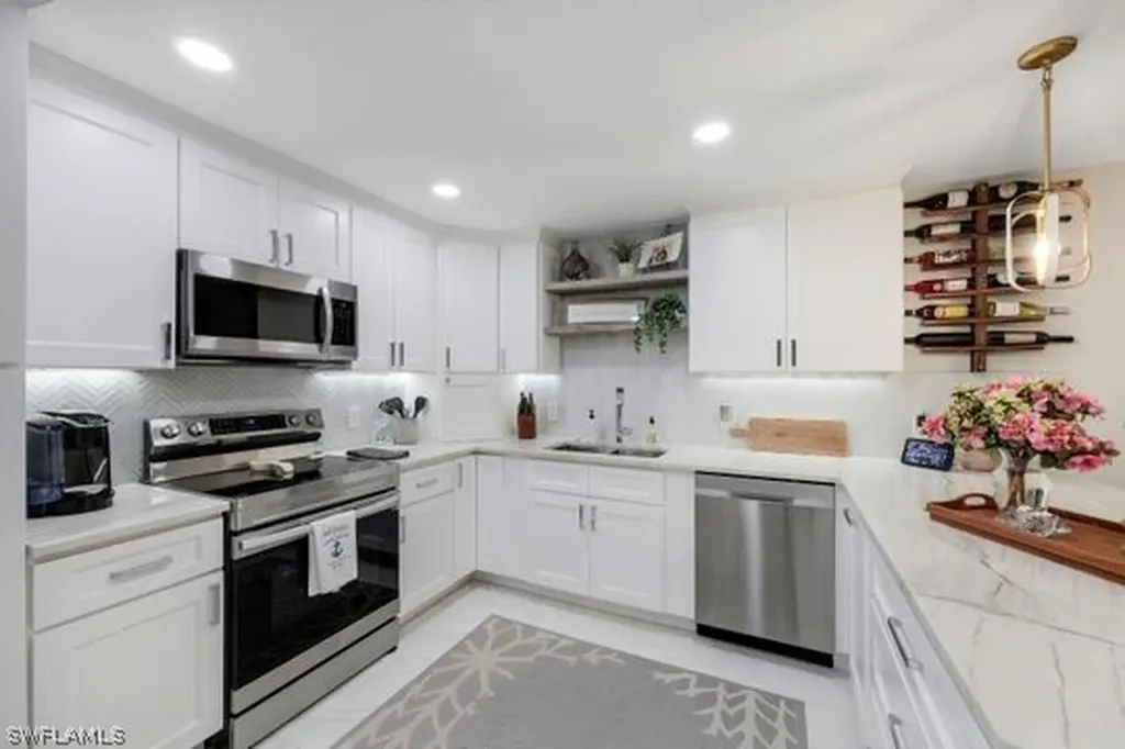 3333 Gulf Shore Boulevard N Naples FL 34103