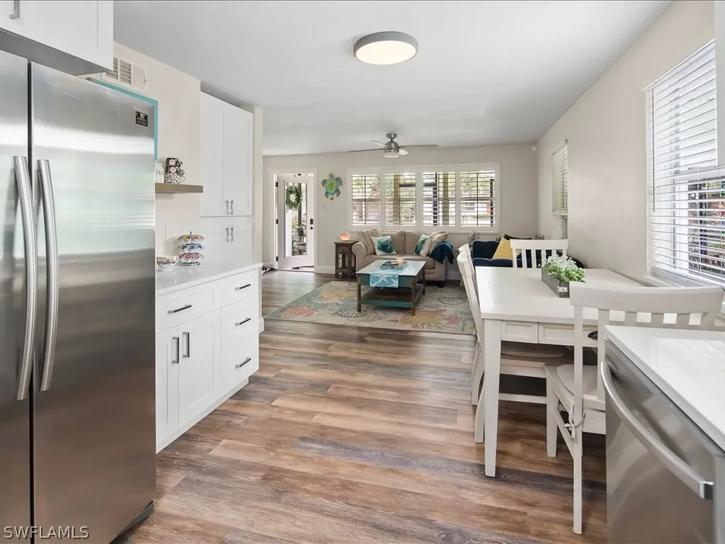 1140 9th Avenue N Naples FL 34102