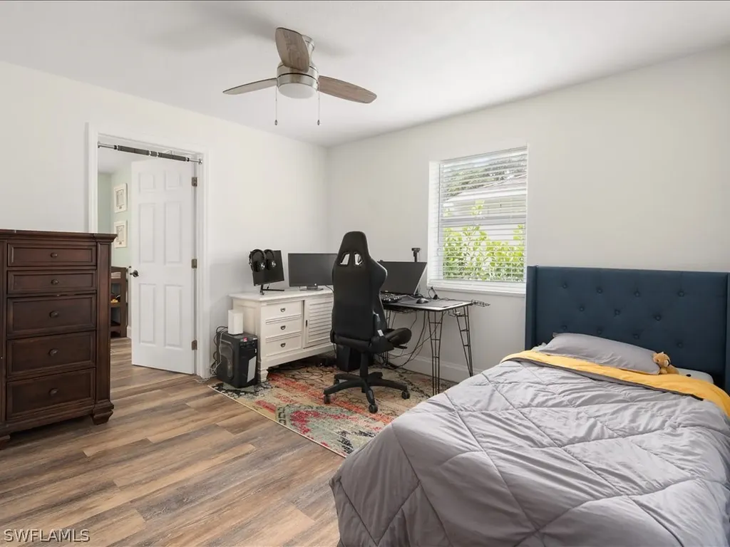 1140 9th Avenue N Naples FL 34102
