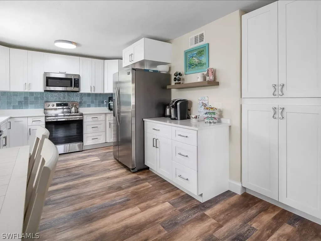 1140 9th Avenue N Naples FL 34102