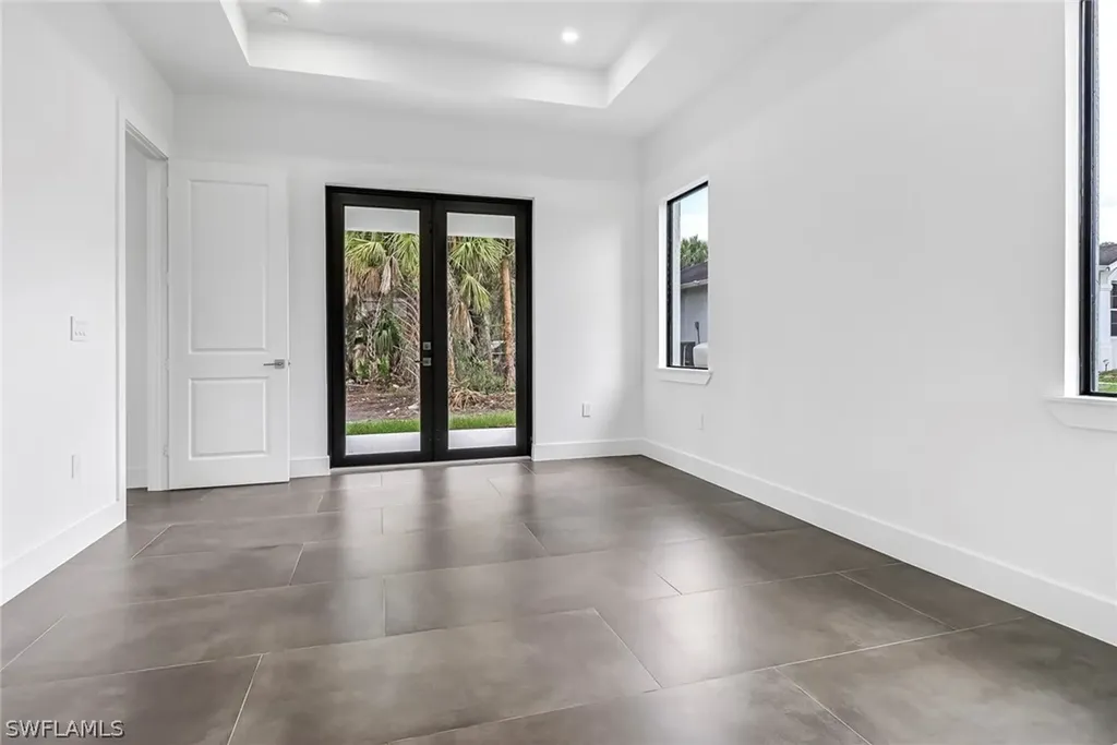 1998 Everglades Boulevard S Naples FL 34117