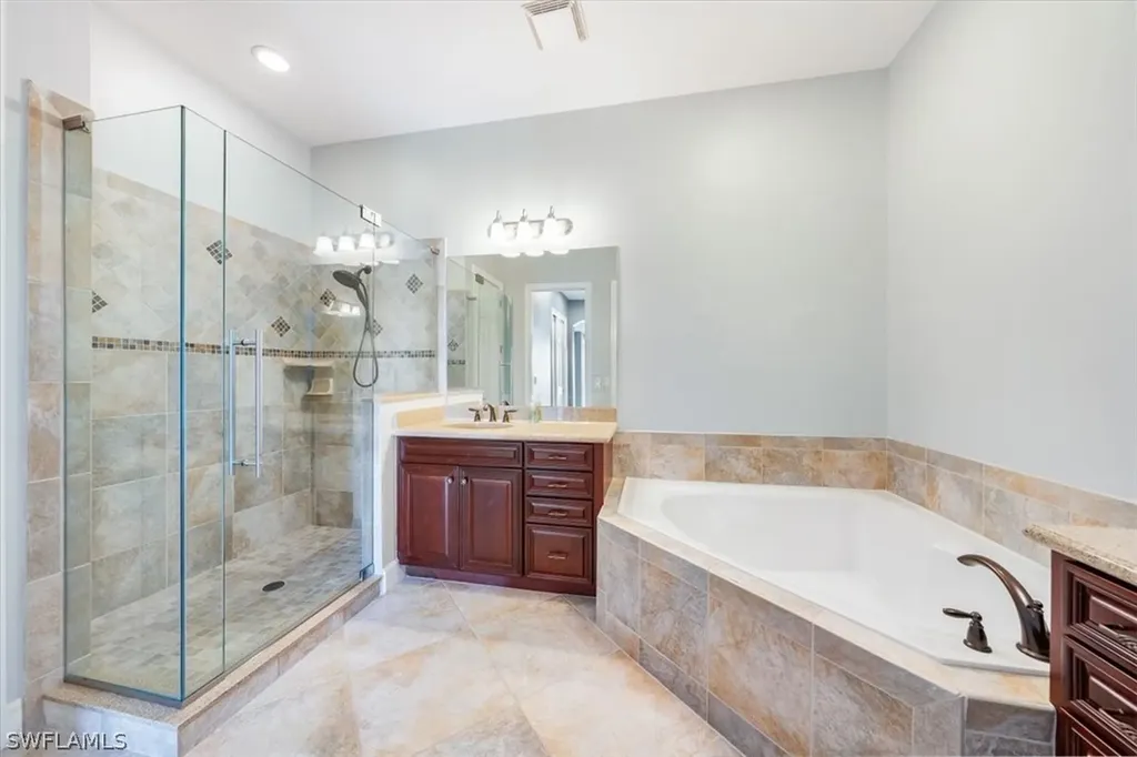 7877 Clemson Street Naples FL 34104