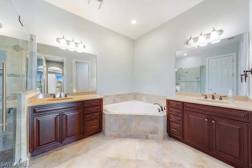 7877 Clemson Street Naples FL 34104