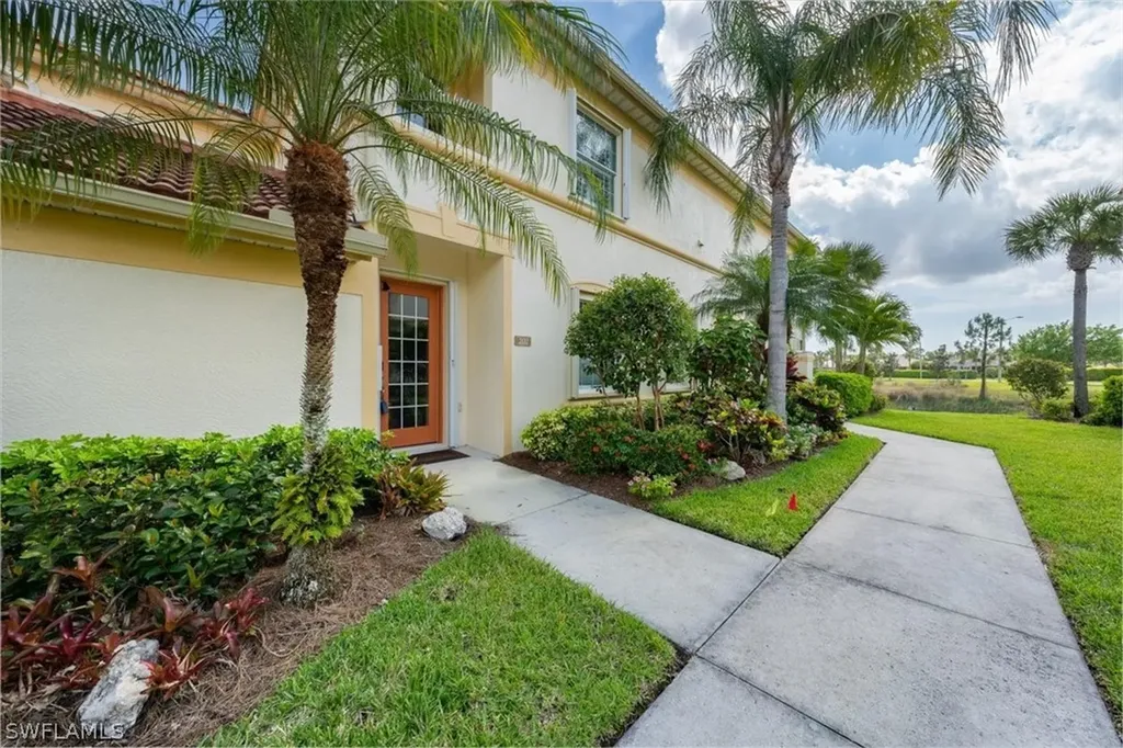 7877 Clemson Street Naples FL 34104