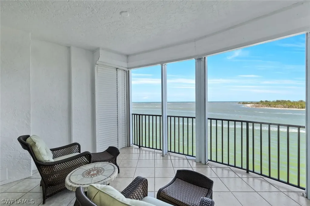 700 La Peninsula Boulevard Naples FL 34113