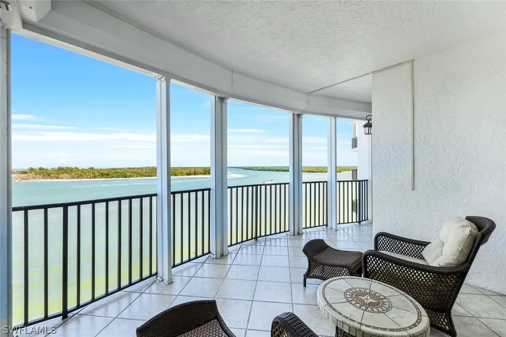 700 La Peninsula Boulevard Naples FL 34113