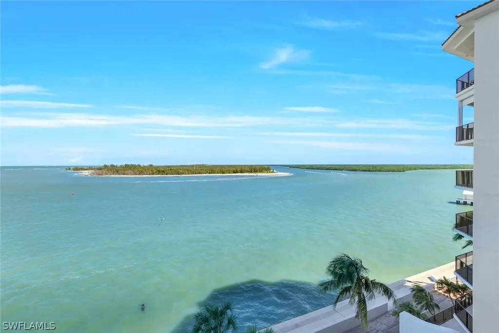 700 La Peninsula Boulevard Naples FL 34113