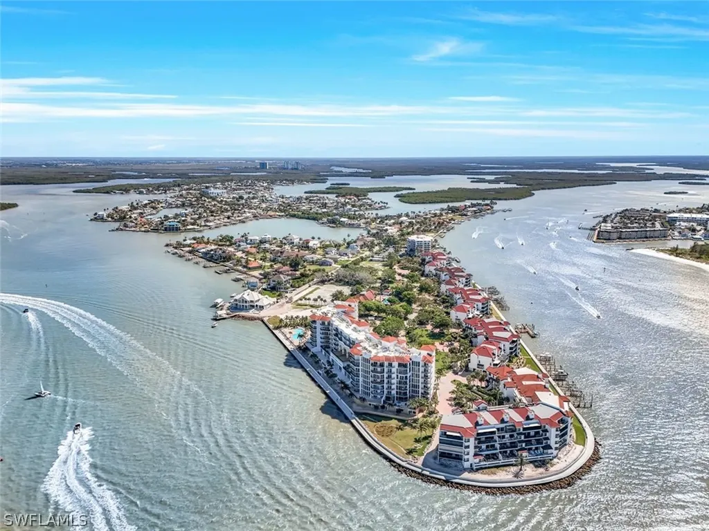 700 La Peninsula Boulevard Naples FL 34113