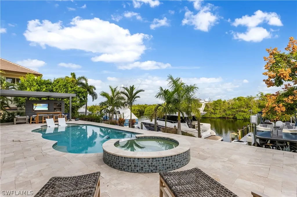 6680 Daniel Court Fort Myers FL 33908