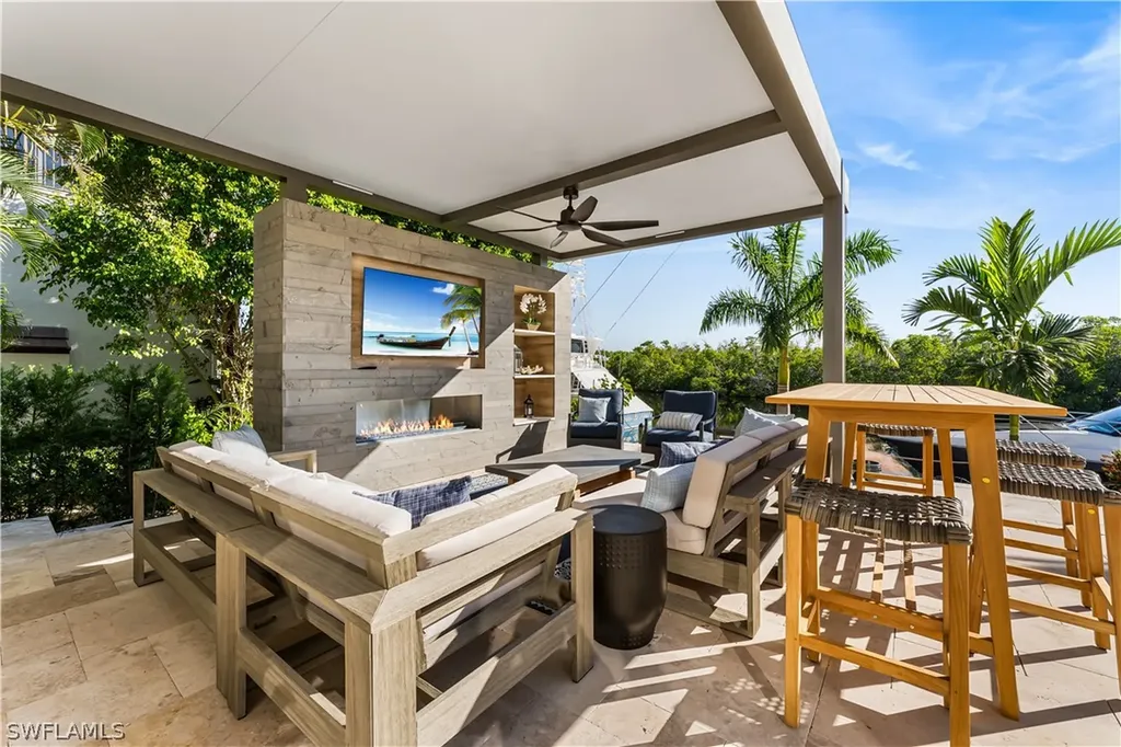 6680 Daniel Court Fort Myers FL 33908