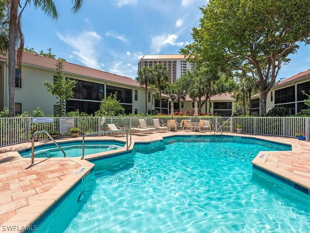 611 Serendipity Drive Naples FL 34108