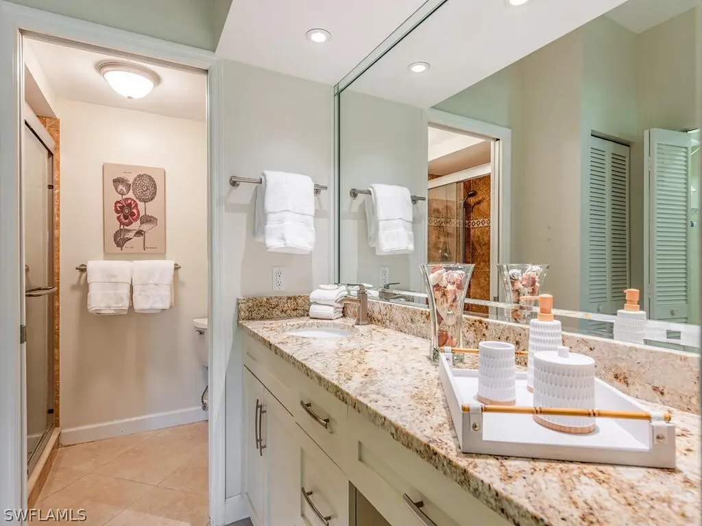 611 Serendipity Drive Naples FL 34108