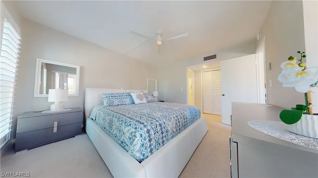 53 High Point Circle W Naples FL 34103