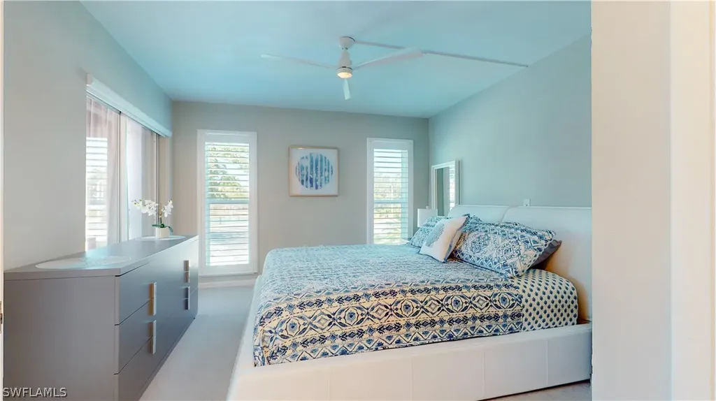 53 High Point Circle W Naples FL 34103