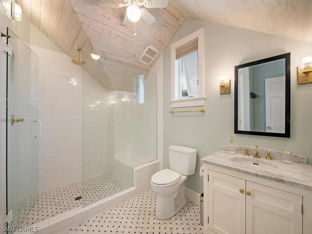 680 8th Avenue S Naples FL 34102