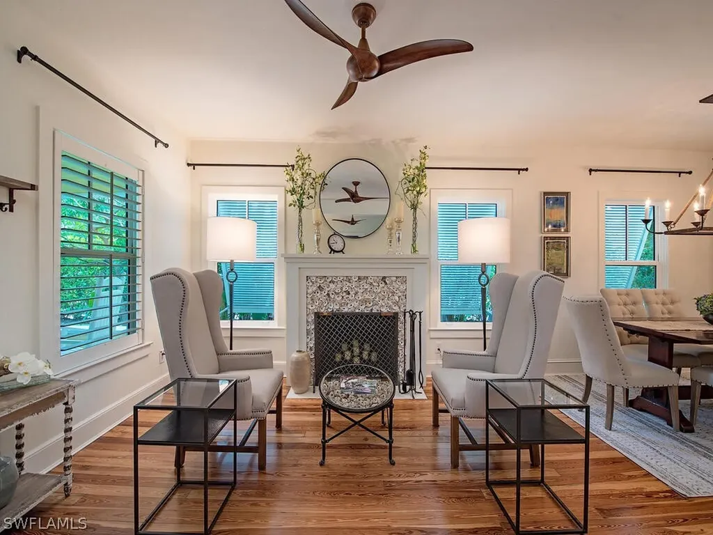 680 8th Avenue S Naples FL 34102