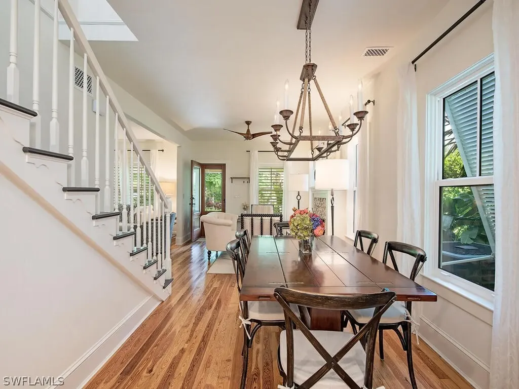 680 8th Avenue S Naples FL 34102