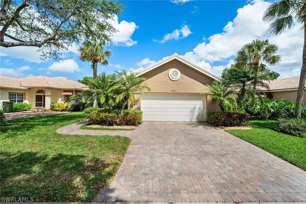 Bonita Springs FL, 13571 Southampton Drive