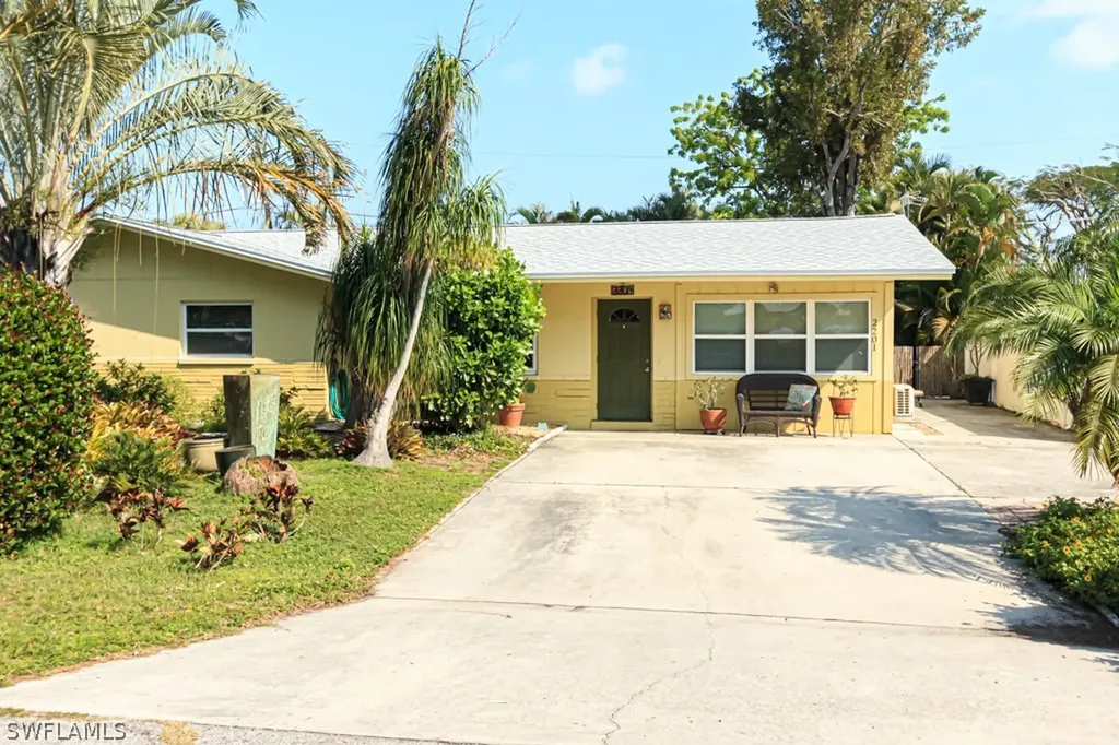 2201 Elkton Court Fort Myers FL 33907