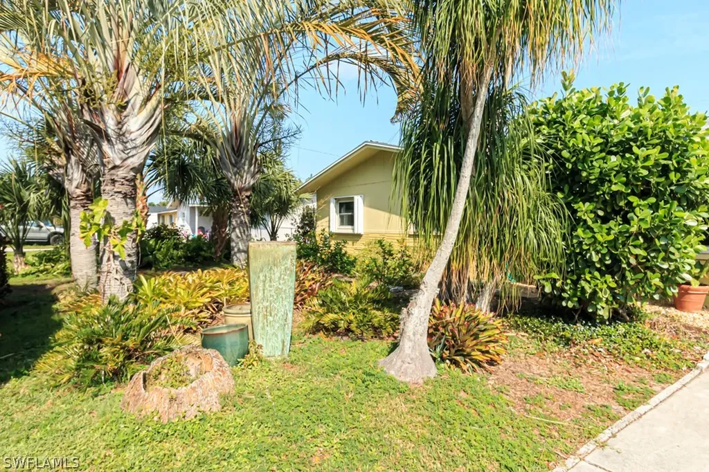 2201 Elkton Court Fort Myers FL 33907