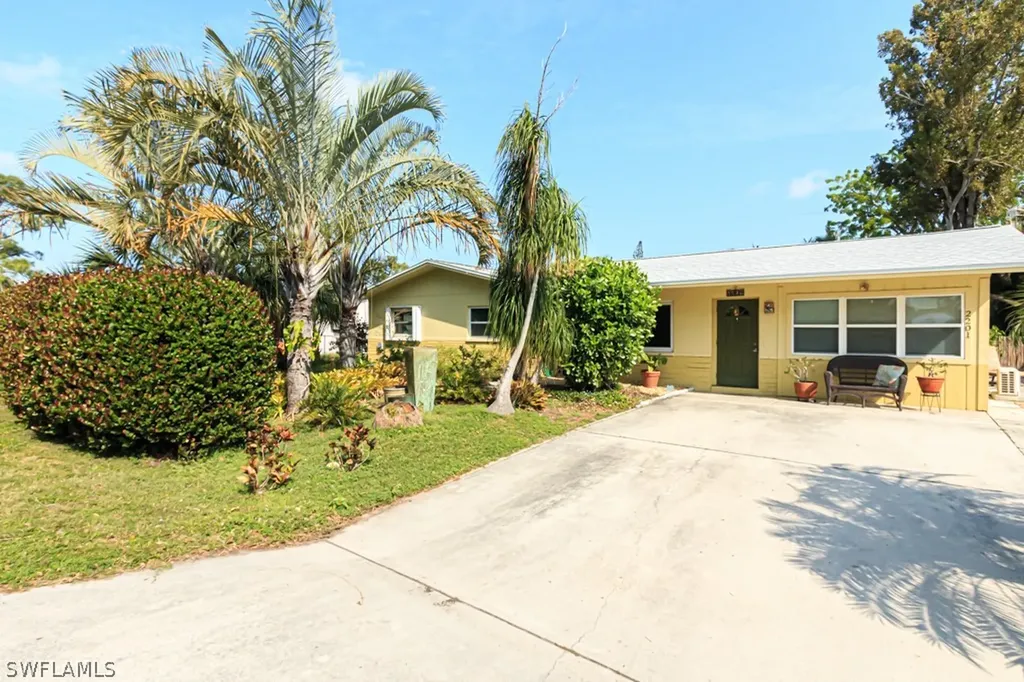 2201 Elkton Court Fort Myers FL 33907