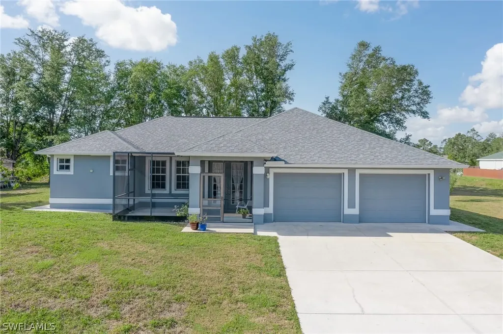 3613 38th Street SW Lehigh Acres FL 33976