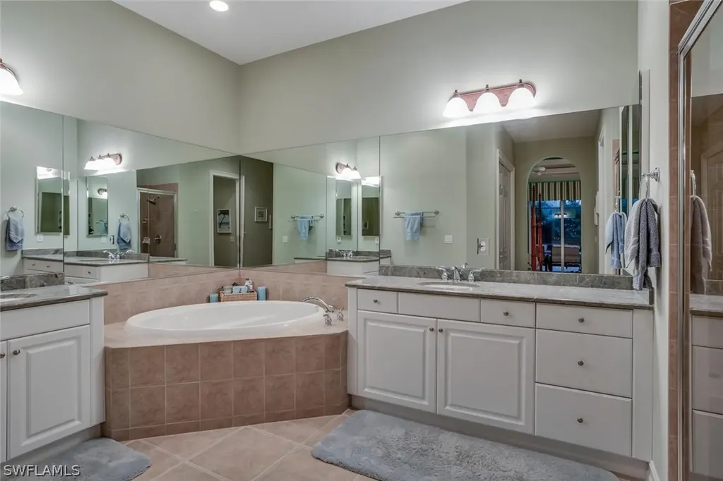 3095 Santorini Court Naples FL 34119