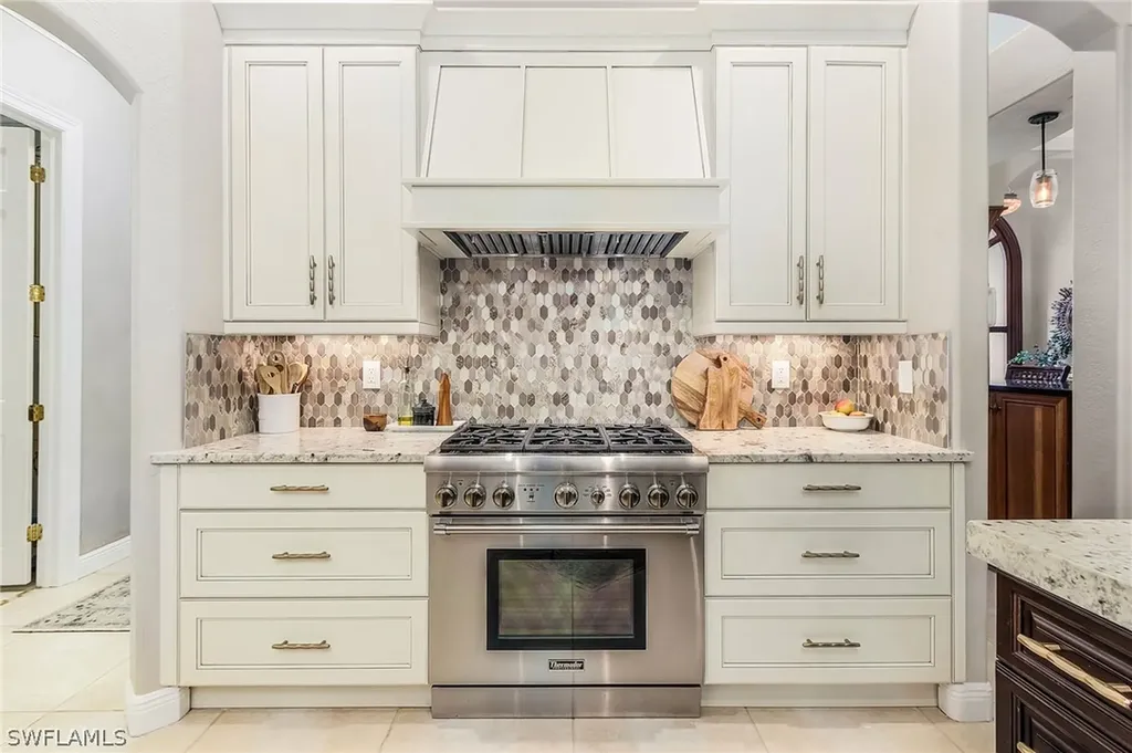 1911 Piccadilly Circle Cape Coral FL 33991