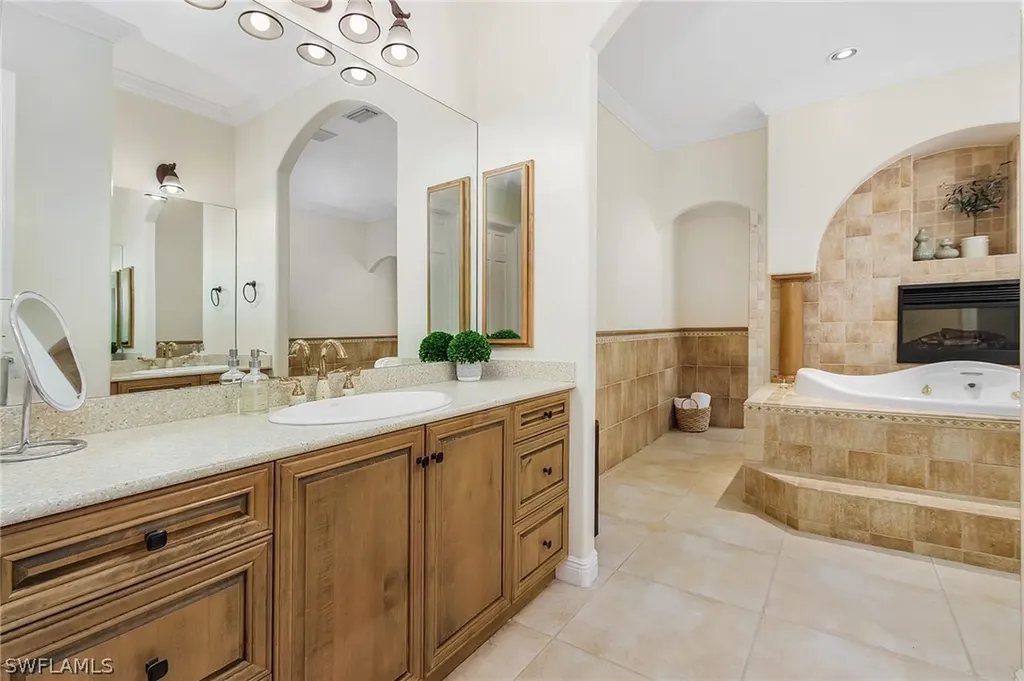 1911 Piccadilly Circle Cape Coral FL 33991