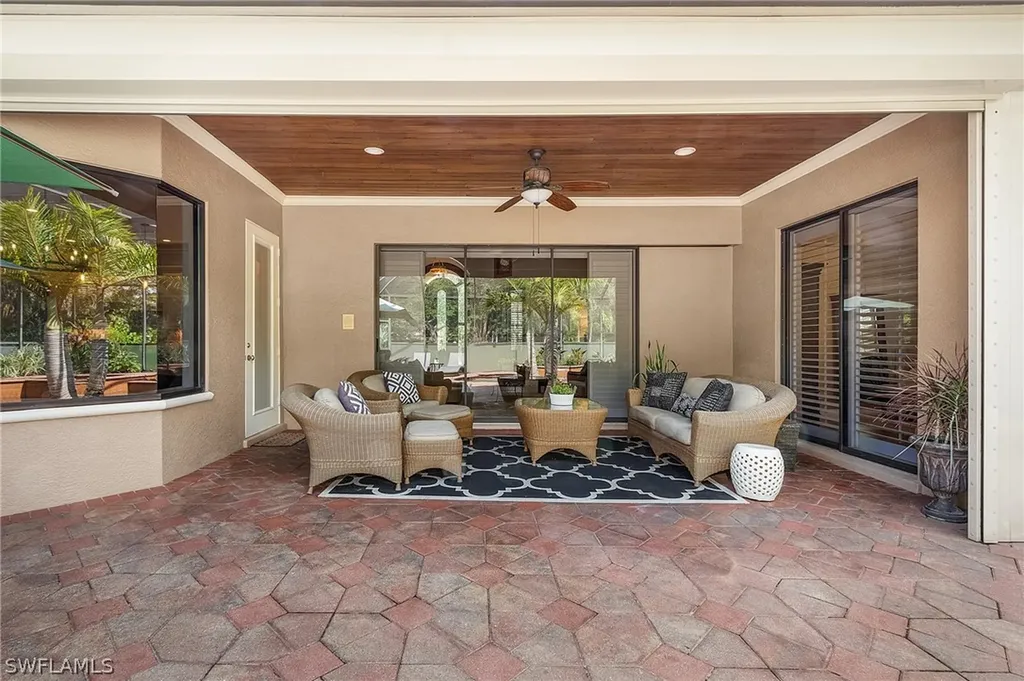1911 Piccadilly Circle Cape Coral FL 33991