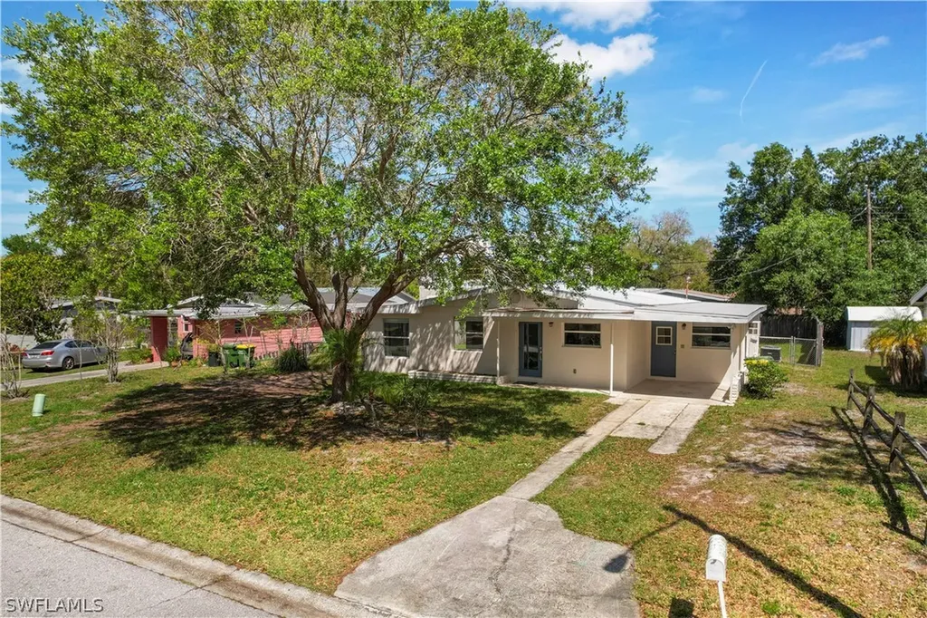 2345 Floyd Street Sarasota FL 34239