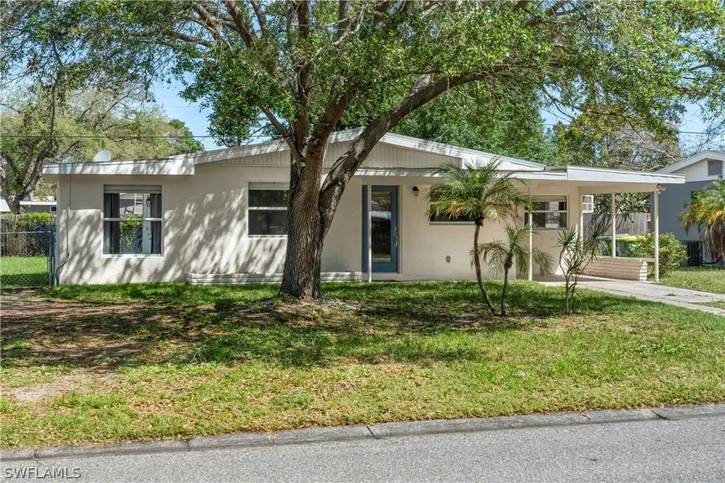 2345 Floyd Street Sarasota FL 34239