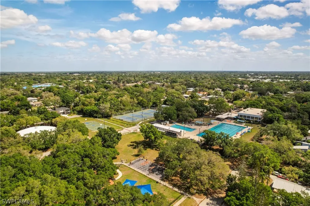 2345 Floyd Street Sarasota FL 34239