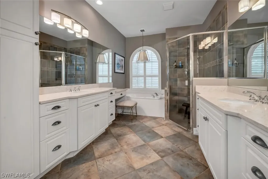 4956 Rustic Oaks Circle Naples FL 34105