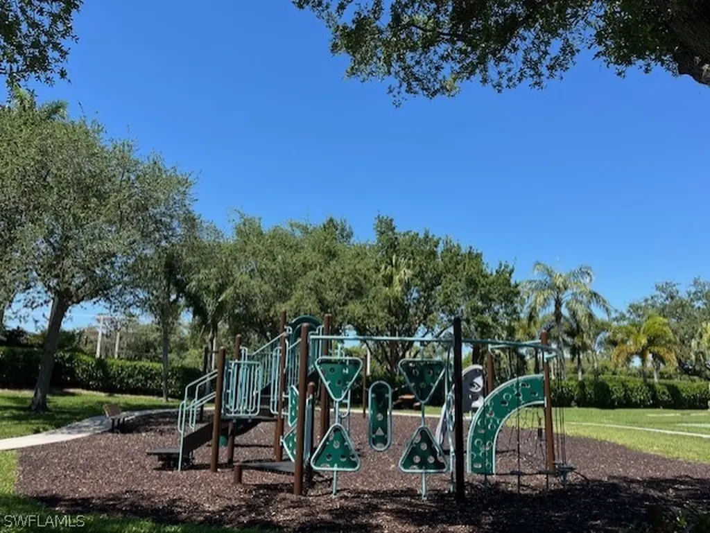 4956 Rustic Oaks Circle Naples FL 34105