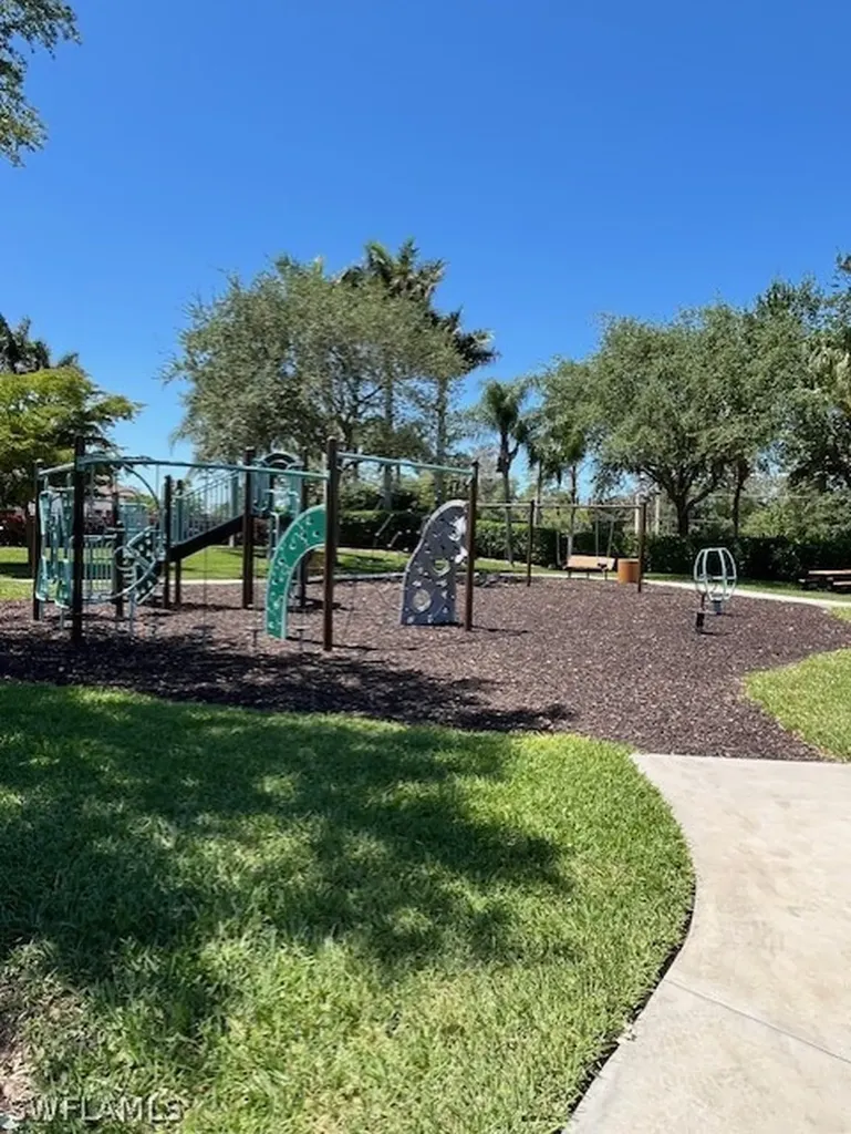 4956 Rustic Oaks Circle Naples FL 34105