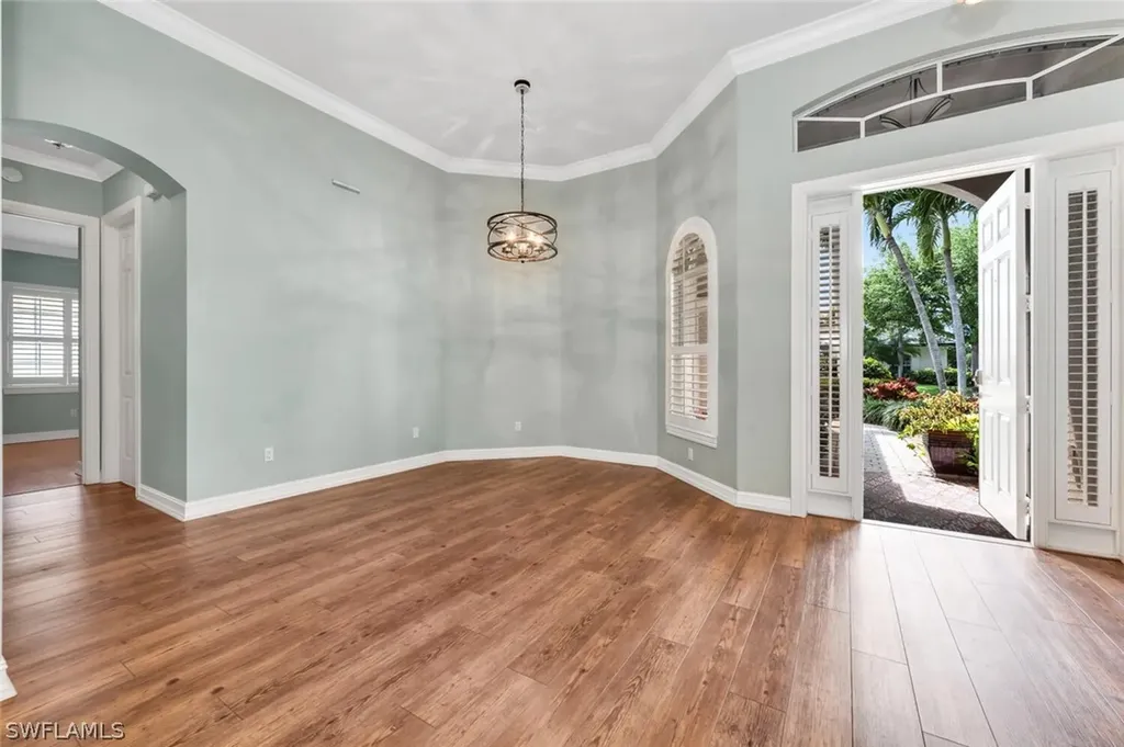 4956 Rustic Oaks Circle Naples FL 34105