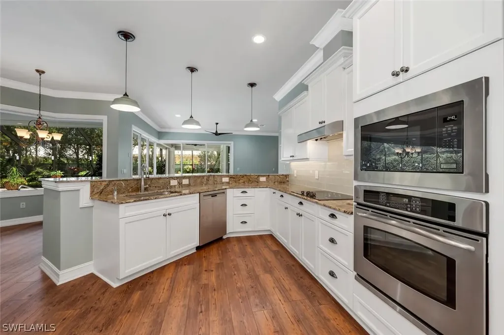 4956 Rustic Oaks Circle Naples FL 34105