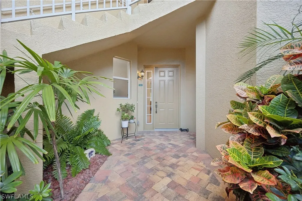 1875 Les Chateaux Boulevard Naples FL 34109