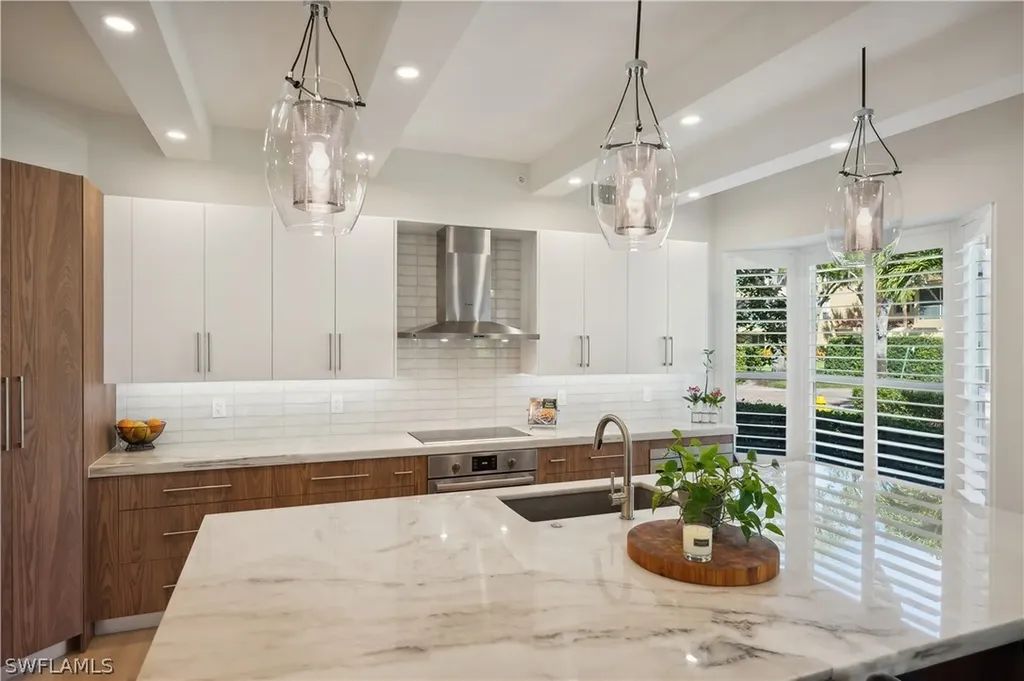 1875 Les Chateaux Boulevard Naples FL 34109