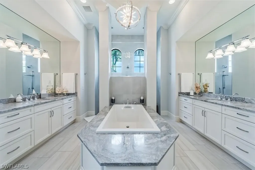 6368 Burnham Road Naples FL 34119